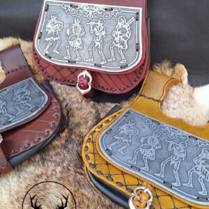 Sacoche cuir métal gravé (2)